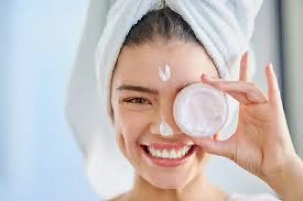 Ketoconazole Clobetasole Neomycin Iodochloroquinoline & Tolnaftate Cream Pharma Third Party Manufacturing Company